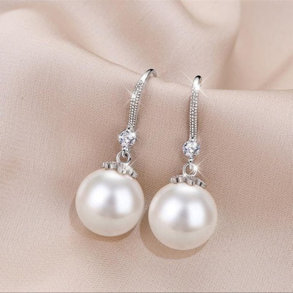Pearl earrings